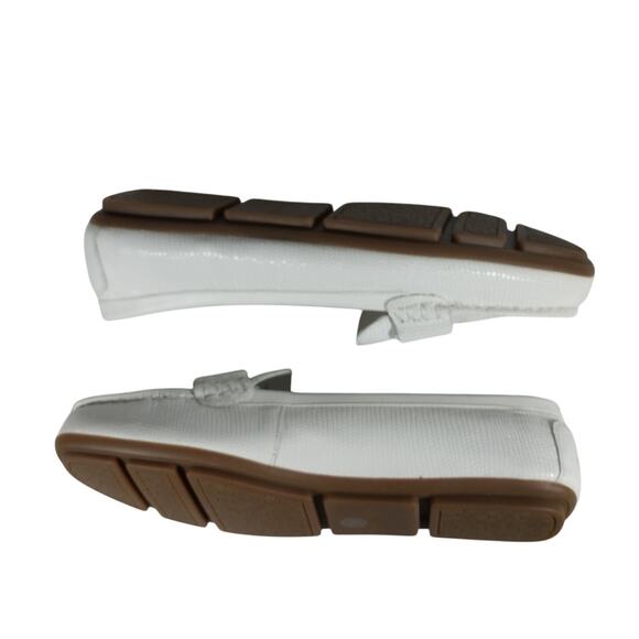 NWOT! CALVIN KLEIN! WHITE GENUINE LEATHER, SNAKESKIN IMPRINT LOAFERS! SZ 7M - Picture 6 of 10
